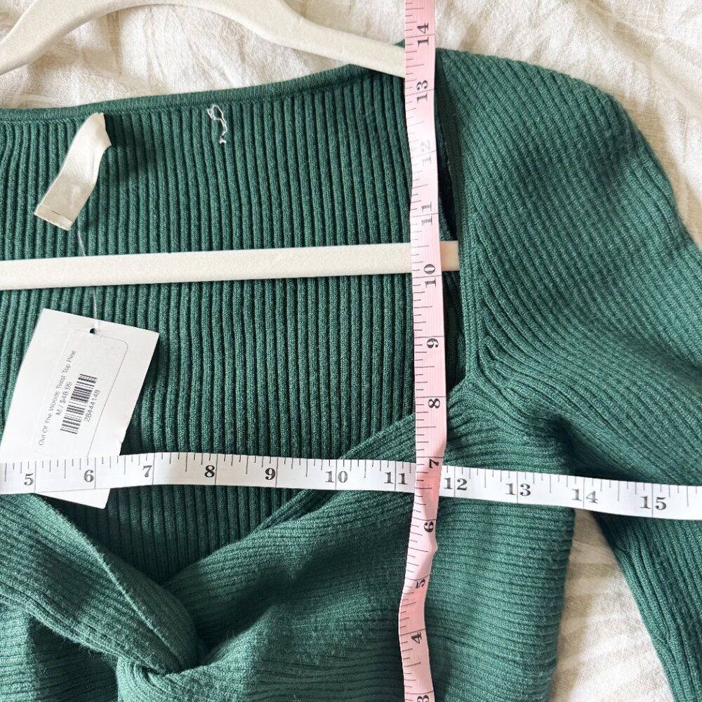 Idem Ditto NWT Twist Front “Out of the Woods” Top Pine Green M - Picture 7 of 7